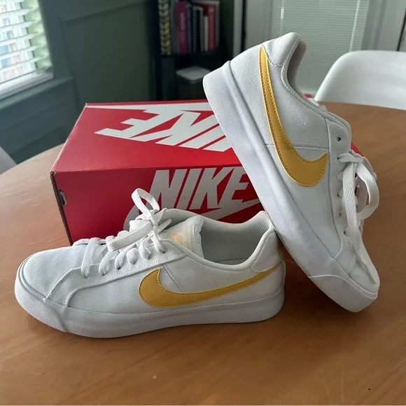 NIKE Court Legacy Low - White Canvas with Yellow/Gold details - Women’s 8.5 - Picture 1 of 9
